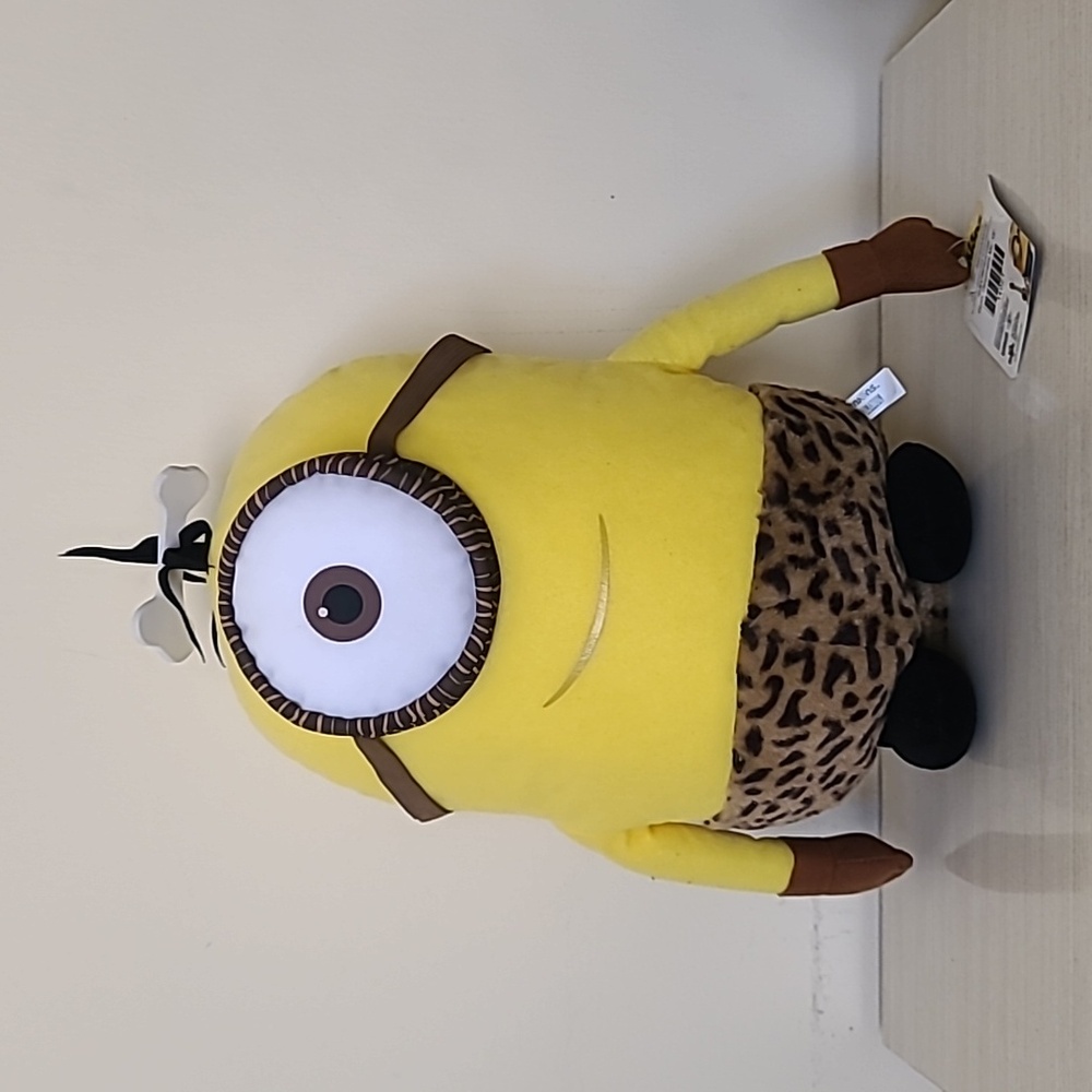 NWT Despicable Me Caveman Minion Stuart 15” Plush Doll Stuffed Animal with Tailm